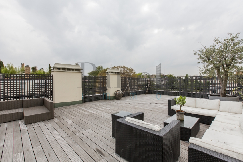 NEUILLY SAUSSAYE PERRONET