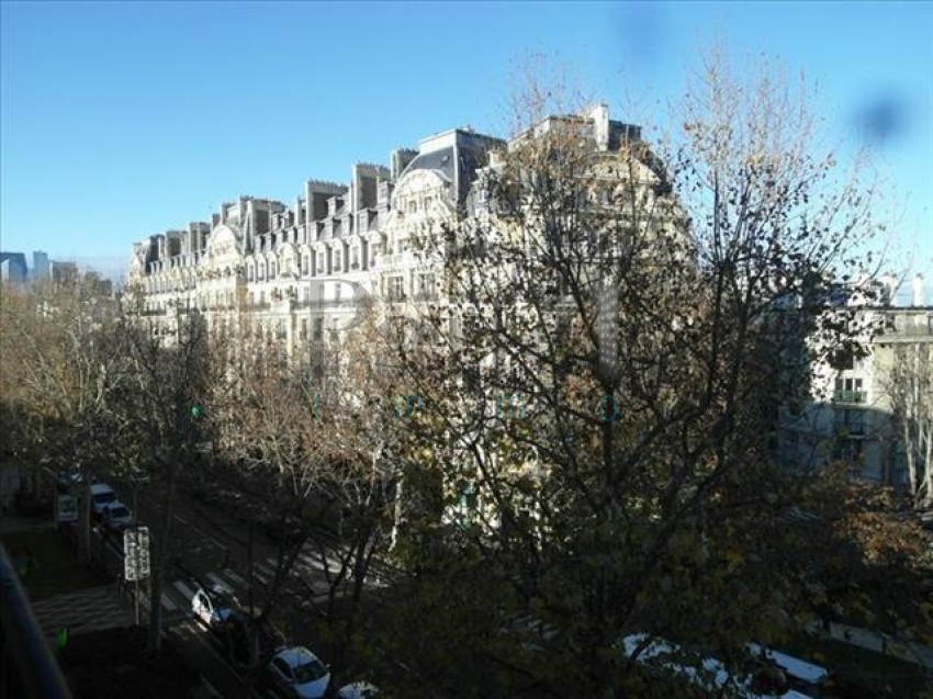 CHAMBRE 11M2 NEUILLY SABLONS